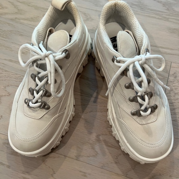 MSGM White Tractor Trek Sneakers - Picture 5 of 9